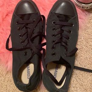Black converse